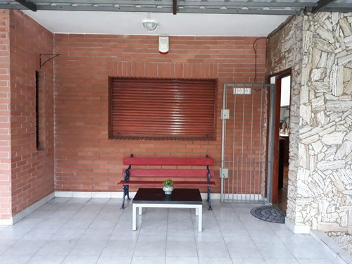 Casa 4 Amb Con Enorme Parque - Toda En Planta Baja!