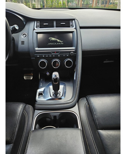 Jaguar E-Pace 2.0 16V P250 GASOLINA TURBO R-DYNAMIC SE AWD AUTOMÁTICO