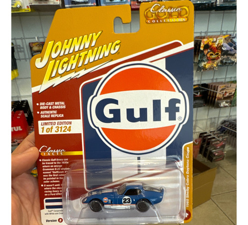 Johnny Lightning 1965 Shelby Cobra Daytona Coupe Gulf 1/64 Color Azul Marino