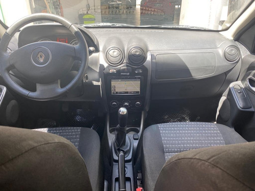 Imagen 11 de 14 de Renault Sandero Privilege Nav