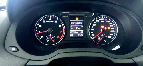 Imagem 14 de 15 de Audi Q3 Tfsi Ambiente Quattro