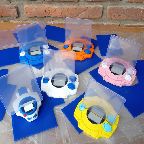 Toploader Digivice Digimon Porta Cartas 3d Pla Pixelados_ Digivice Blanco 1
