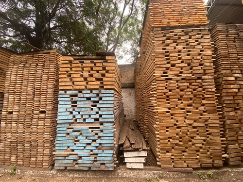 Tablas De Madera De Guindo - El Pindo, Lenga Seco