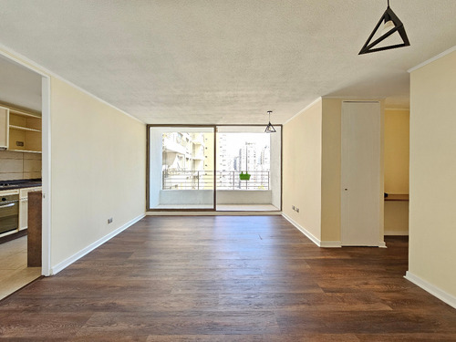 Depto 74 M², Carmen 297 Esquina Marin, Santiago Centro