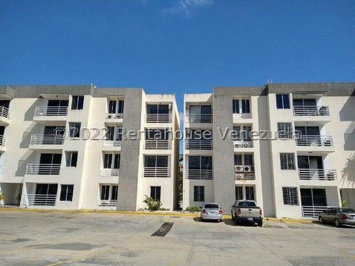José Trivero Vende Hermoso Apartamento Ubicado En Excelente Zona De Cabudare