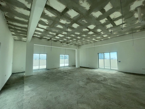 Oficinas Edificio Venta Alquiler Piantini, Santo Domingo