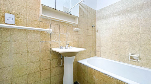 Imagen 10 de 14 de Venta Ph 2 Amb. Interno Bajas Expensas -luminoso