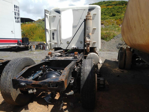 Imagen 4 de 9 de Tractocamion Freigthliner Columbia Año 2012