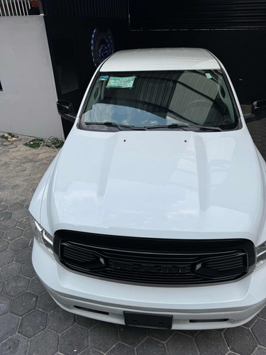 Dodge Ram 1500 Crew Cab Slt V8 4x4 2022