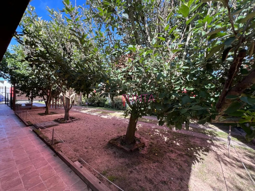 Casa De Tres Dormitorios En Balneario Buenos Aires