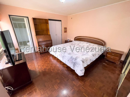 Vendo Lindo Y Amplio Apartamento En La Tahona-las Esmeraldas
