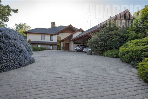Imagen 1 de 27 de Casa En Venta En Colina