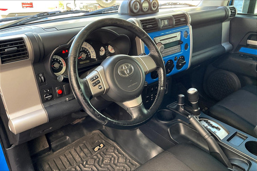 Toyota Fj Cruiser 3p Premium Aa Ee Ra Abs 4x4 At