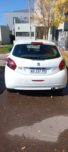 Peugeot 208 1.6 Allure