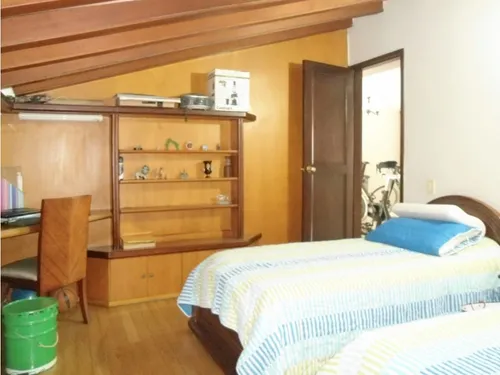 Apartamento Duplex Ubicado En Los Balsos - Poblado