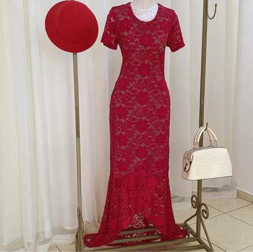 Imagem 4 de 8 de Vestido Longo Vermelho De Renda Para Formatura