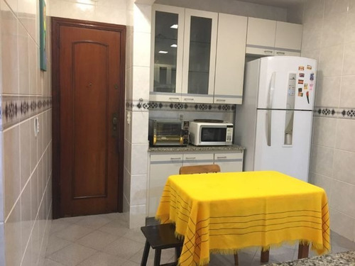 Apartamento À Venda Na Boulevard Vinte E Oito De Setembro, Vila Isabel, Rio De Janeiro - Rj - Liv-11878