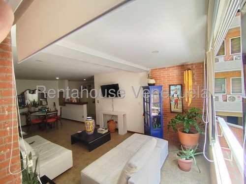 Lomas Del Sol 25-9104 Apto En Exclusiva Urbanización Aire Acondicionado En Cada Habitación, Pisos De Parquet En Habitaciones Y Cerámica En Áreas Sociales. Dos Habitaciones, Dos Baños, Un Maletero