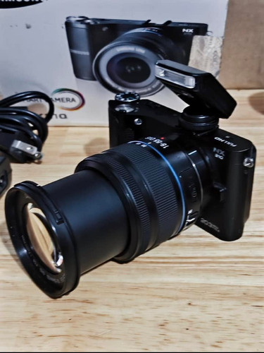 Samsung Nx 210 Negro (Usado)