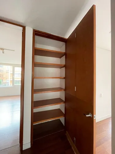 Apartamento En Arriendo En Los Rosales. Cod A21546