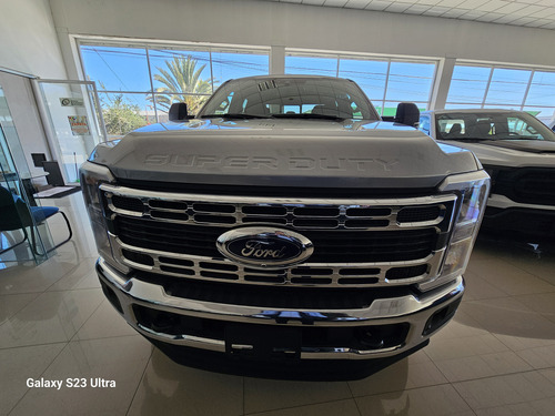 F-250 Xlt,diesel 6.7 L V8,ta