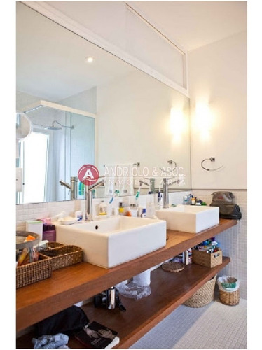 Excelente Propiedad A 100 Metros Del Mar - Ref: 5694