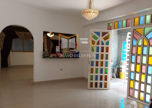 Casa En Venta Urbanización El Araguaney , Vía El Junquito , Caracas