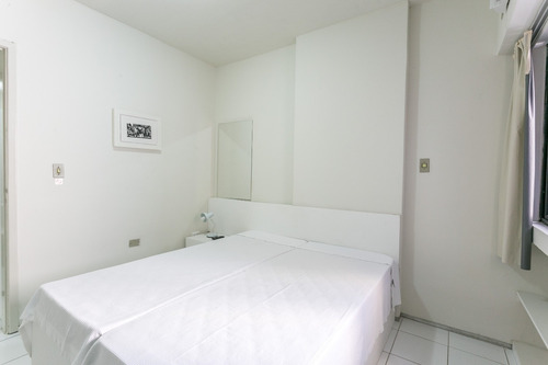 Imagem 7 de 14 de Flat 102 C/2 Quartos Em Recife - Pe, Boa Viagem, Muito Bem L