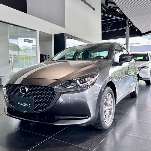 Imagen 1 de 15 de Mazda 2 Touring Sedan Machine Gray Mecánico