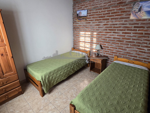 Casa En Venta 4 Ambientes Más 2 Deptos - Cinco Esquinas, Santa Clara Del Mar