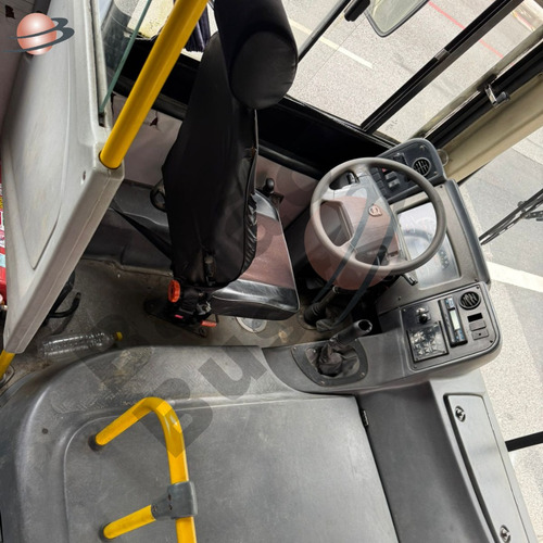 Onibus Escolar 2015 Volvo B270f Motor Mwm 48 Lug Com Ar