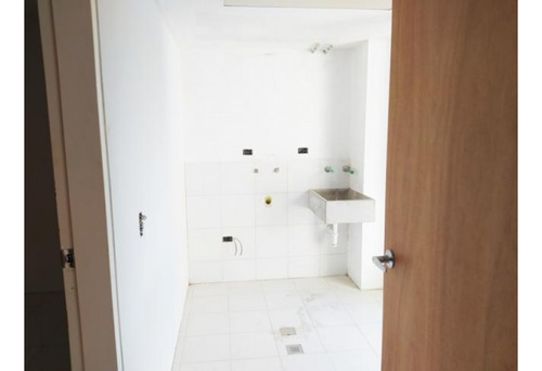 Hermoso Ph En Venta En Lomas De Las Mercedes 244m2 3h+s/4b+s/4p
