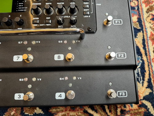 Pedaleira Fractal Audio Systems Ax8 Multi Fx Amp Modeler Preto