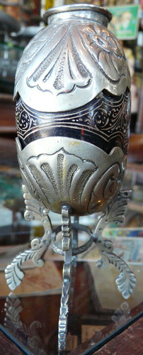 Imagen 3 de 6 de Mate Galleta Antiguo Cincelado Con Talla 7o 1740