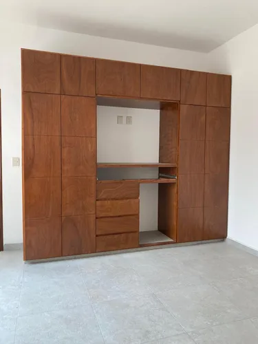 Hermosa Casa En Construcción En Burgos