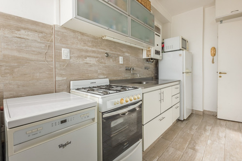 Venta. Departamento 3 Ambientes. Frente. Apto Crédito. Luminoso. Velez Sarsfield