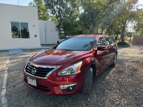 Nissan Altima 2.5 Advance At Piel Cvt