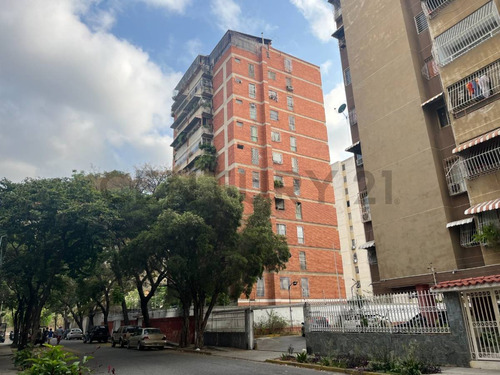 Se Vende Apartamento En Montalban Ii