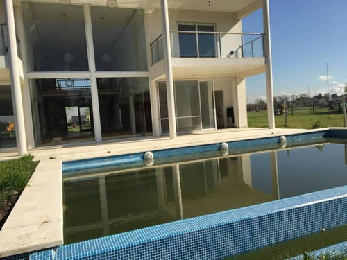 Imagen 15 de 20 de Casa En Venta En San Benito, Villanueva, Tigre
