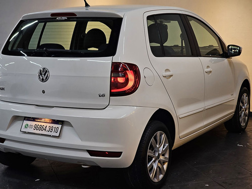 Volkswagen Fox 1.6 Mi Total Flex 8V 5p
