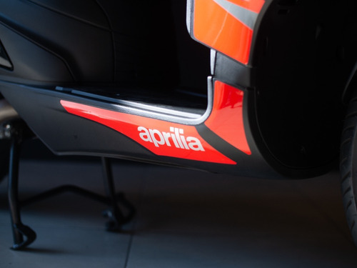 Imagen 9 de 15 de Scooter Aprilia Sr 160 Negro - Cuotas Sin Interés