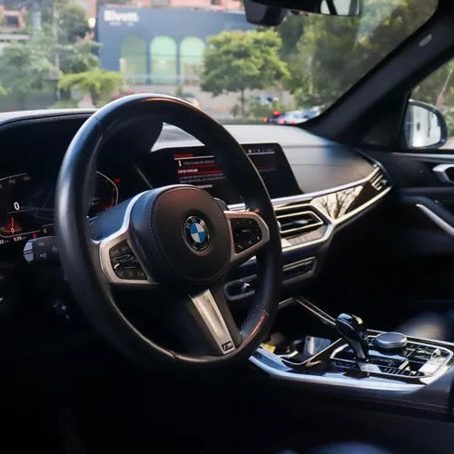 BMW X7 3.0 Xdrive 40i Pure Excelence