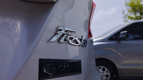 Ford Fiesta Kinetic 1.6 Se Carwestcaba