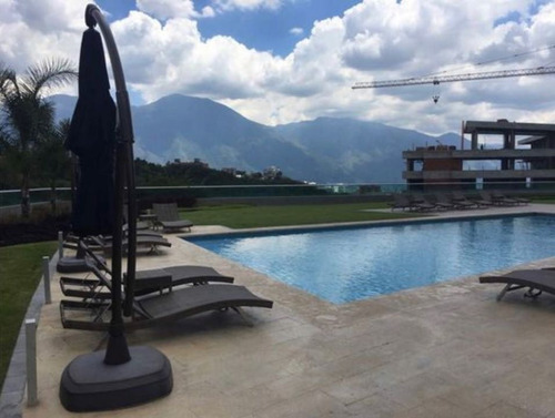 Imagen 2 de 11 de Vendo Apto 202m2 2h+s/2.5b+s/2p Los Campitos 9189