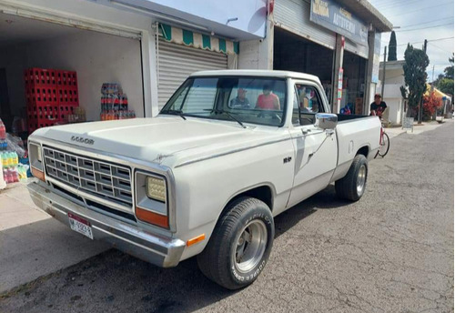 Dodge Ram 1500 Pickup Lujo 4vel Ee Mt