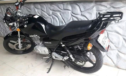 Imagen 3 de 4 de Parrilla De Hierro Para Moto En Suzuki