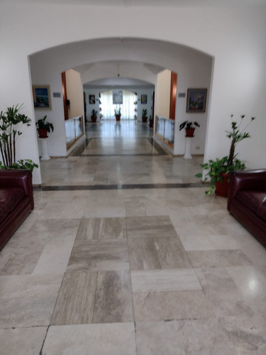 Nichos En El Rincón Más Reconfortante De Chacarita (publicación Muy Difícil)