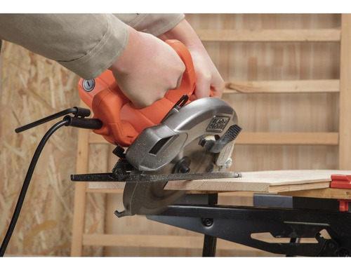 Sierra circular eléctrica Black decker Cs1004 1400w