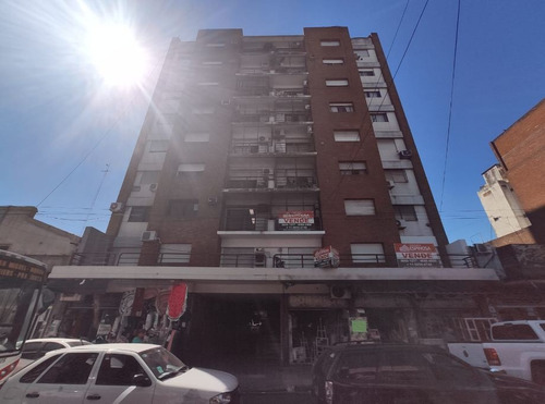Imagen 1 de 5 de Cochera En Venta En Moron Centro