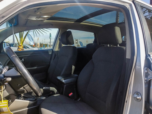 Kia Carens 2015